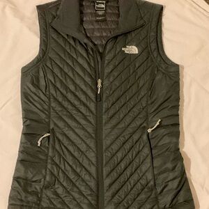 The North Face Women's Dark Gray Quilted Vest